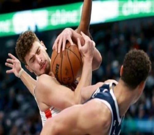 鋒線為王火箭戰術重心轉移！鋒線5虎齊上陣，申京或淪為3當家