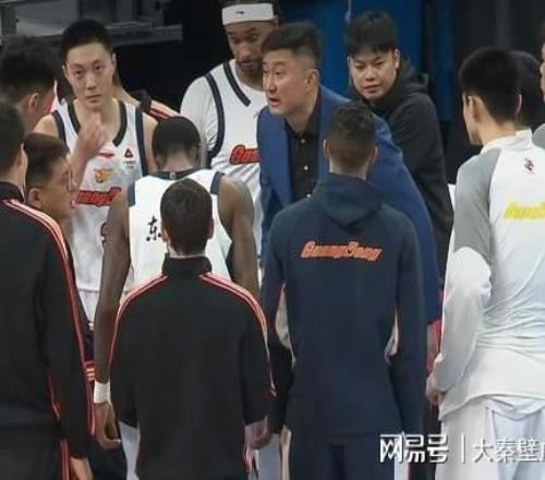 一場大勝、一場大爆冷！CBA太瘋狂：榜首易主，徐杰最新傷情曝光