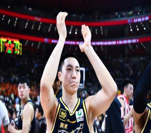 手握頂薪場均僅8分！廣東男籃第一混子出現(xiàn)，他憑什么進國家隊