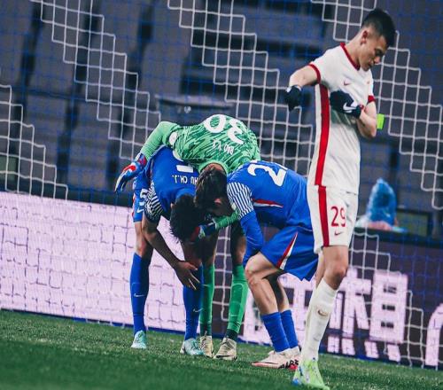 到底冤不冤安德烈路易斯：痛心控訴申花，知名媒體人正面硬懟！