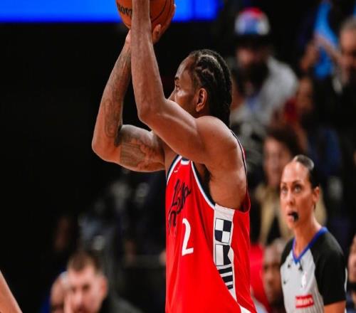 拒絕21分逆轉(zhuǎn)！戰(zhàn)神卡轟45分，快船6連勝，但這一戰(zhàn)出現(xiàn)四個(gè)問題