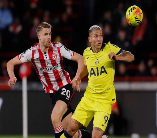 英超勁旅又掉鏈子：19場僅7勝，排名掉到第12，太差勁了