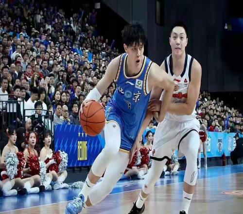 廣東隊?wèi)K敗北京，再收兩壞消息，徐杰最新傷情曝光，胡明軒成水貨