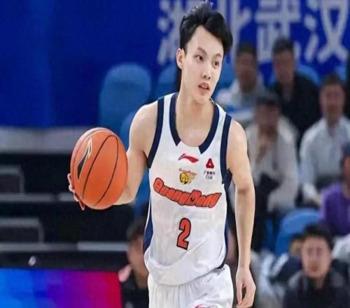 廣東3消息！徐杰深夜發聲，薩姆納霸氣回應，崔永熙復出時間確定