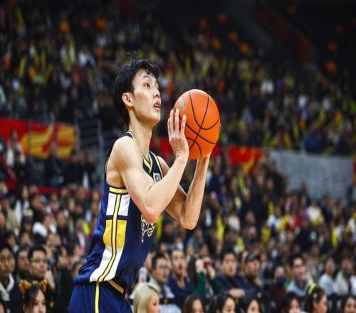 萬幸！記者：徐杰骨頭和韌帶都沒事，只是硬傷