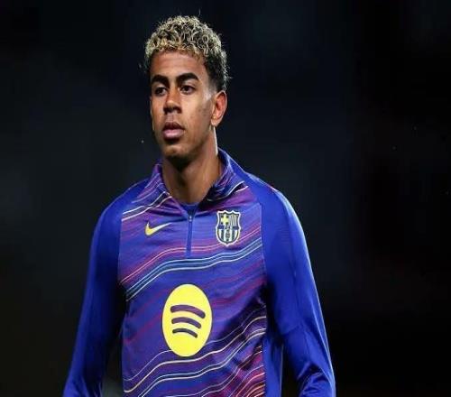 跟隊：亞馬爾因身體不適缺席巴薩訓練，但預計能出戰加泰德比