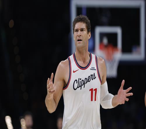 轟28+7+4！賽后卻先感謝大洛，哈登分析透徹，快船因禍得福啊