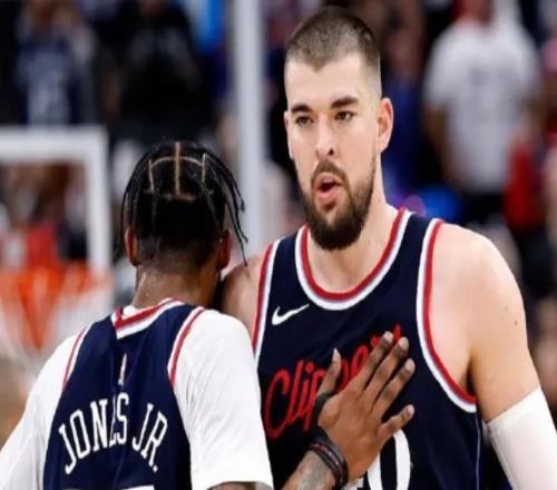 官宣復出！洛杉磯第一中鋒來了，快船沖擊7連勝