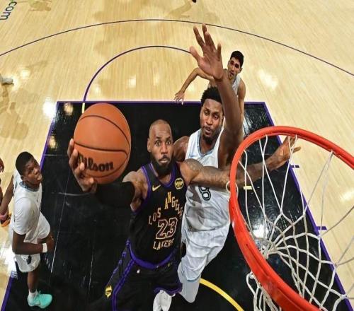 NBA41歲老詹效率超東契奇湖人擒灰熊拒絕連敗