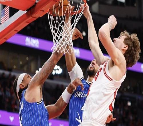 13分大逆轉(zhuǎn)！班凱羅31+6難救主！布澤利斯轟21+9上演死亡隔扣