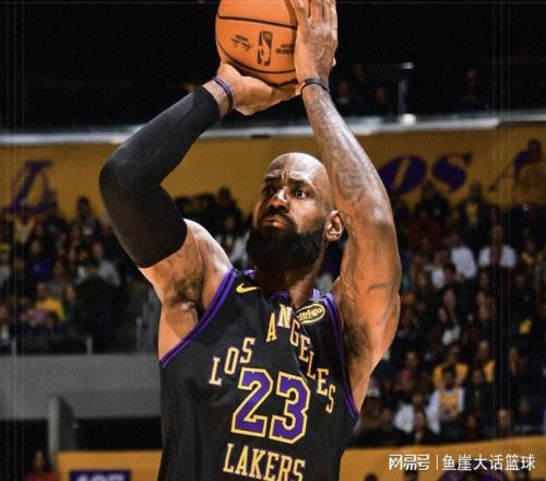 NBA最新排名出爐！湖人穩(wěn)住第五，一隊(duì)給勇士送溫暖，火箭收大禮
