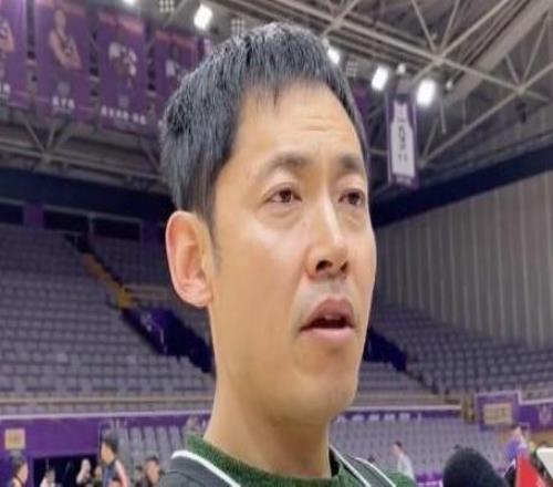 張慶鵬：對新外援小尼爾森還不太了解，今晚要向冠軍隊廣東學習