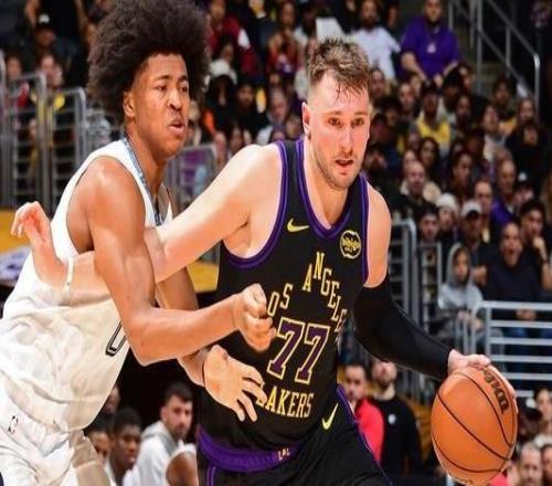 東契奇34+8詹姆斯31+9湖人主場力克灰熊