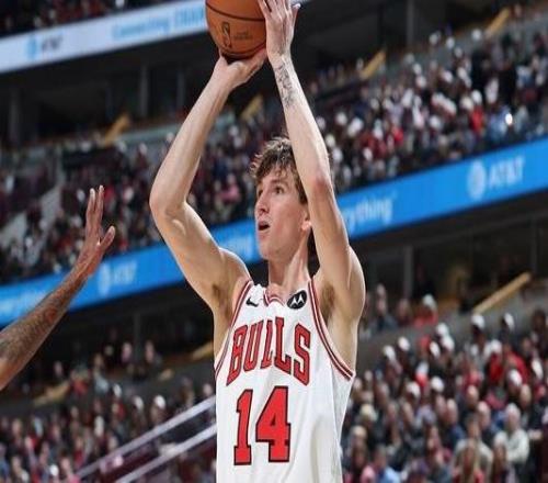 布澤利斯21+9+7班凱羅31+6+6公牛主場力克魔術