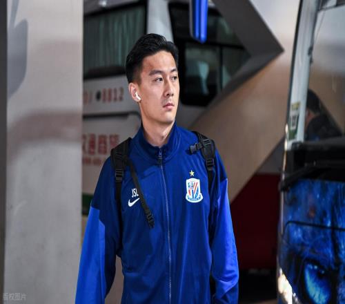 蔣圣龍為何無緣邵佳一國足首期名單，背后原因找到了，引發熱議