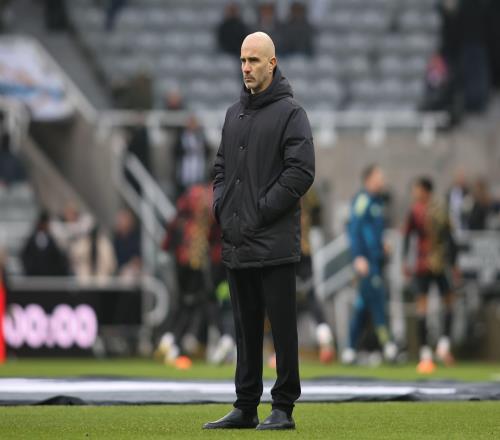 切爾西球迷抗議管理層：反對球員交易場模式，要求重回爭冠之路