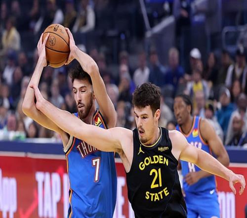 攻防兩端都顯得非常吃力，勇士先發中鋒最近的狀態真是一塌糊涂?