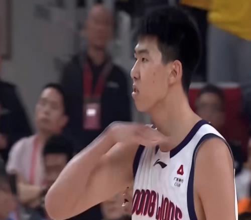 CBA揭秘徐昕因慶祝動作不當(dāng)被罰款兩萬塊_CBA直播