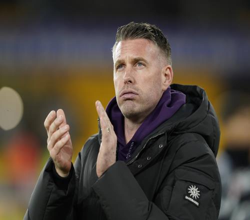 狼隊主帥表示在引援時需先籌集資金，無論老將小將都要具備出色表現_英超直播