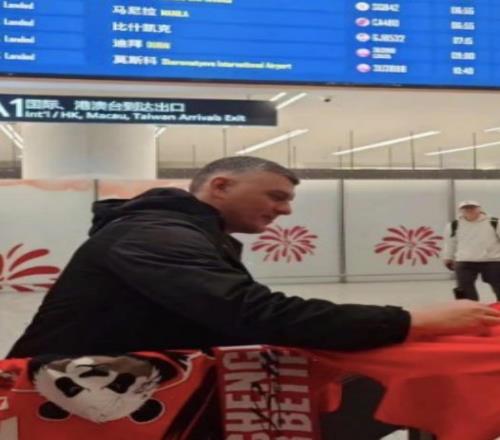 蓉城新帥+茹薩都到了！隊長不走繼續(xù)爭冠，海港5大冠軍外援都走了