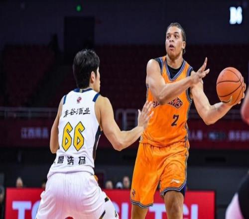 上海男籃沖擊7連勝！全力擊敗浙江廣廈，古德溫爆發，央視直播