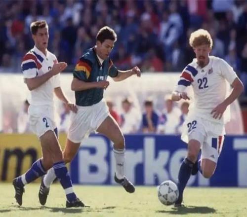 從拜仁大腿到米蘭雞肋，還失意于利物浦，全能戰士被轉會耽誤了