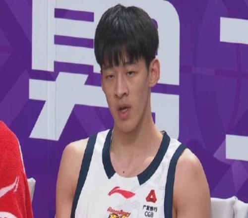 殘陣廣東全身而退！小將后衛(wèi)5犯離場(chǎng)，仍值得表?yè)P(yáng)