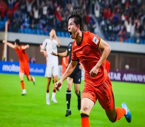 申花國腳級鋒霸在社媒發文告別球隊！已提前敲定新東家，引發熱議