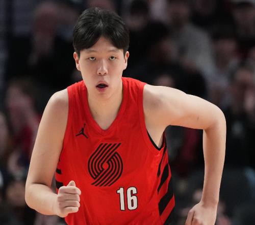 楊瀚森機會又來了！羅威因左膝傷病管理缺陣對手文班亞馬也不打