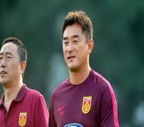 津門虎試訓中乙前鋒戴偉浚告別申花浙江看中傅博人脈