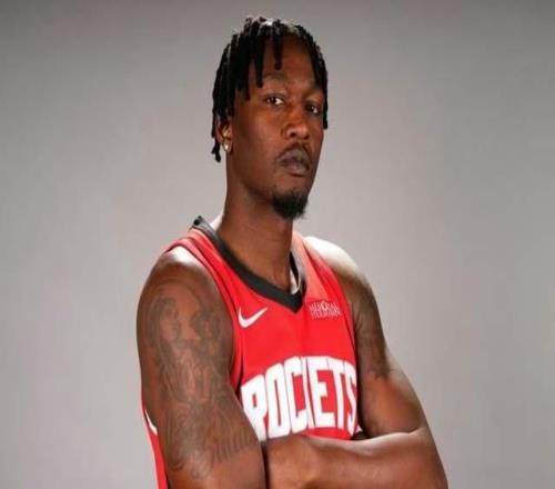 13投2中，火箭隊鋒線沒核心能力，伊森19+10，限制新援出場時間