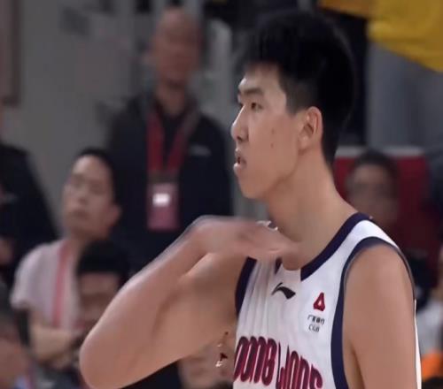 爭議！CBA官方罰單：徐昕“割喉”慶祝罰2萬林孝天同樣動作未罰