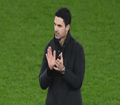 冬窗繼續買買買！斯洛特購入4300萬鎊21歲防守人，阿森納搶左邊鋒