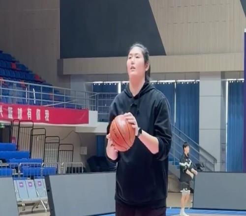 張子宇迎WCBA首秀，山東主帥：請大家給予她寬容與耐心