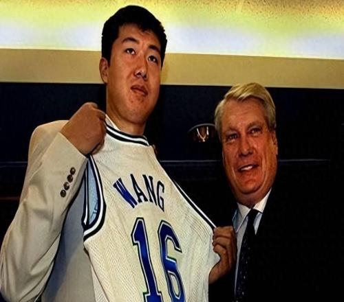 8位中國球員在NBA首秀數據如何姚明沒得分，楊瀚森2分，大郅呢