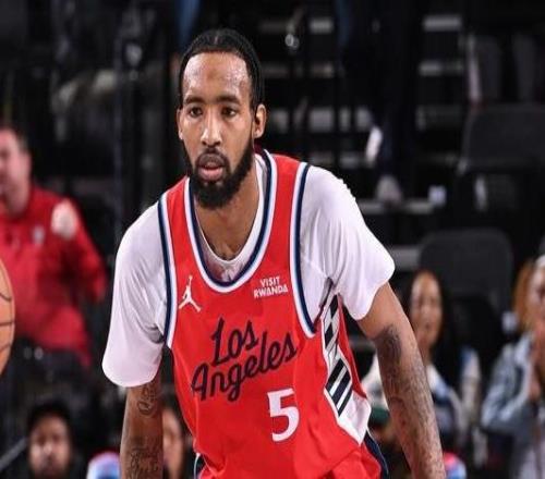 Shams：小瓊斯遭遇右膝MCL二級扭傷將在6周后復查