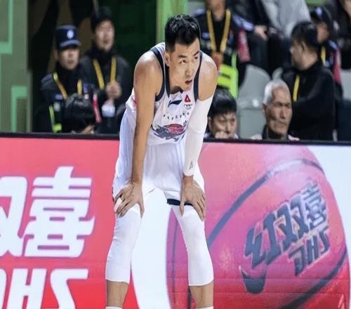 山東10794同曦迎4利好！2主力回暖，珀塞爾越來越香，邱彪強硬了