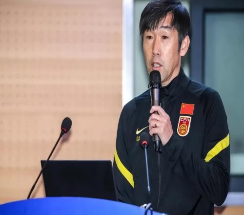 意外！宿茂臻將成魯能2026賽季中超的主教練，韓鵬轉任教練組組長