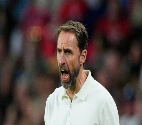 記者：英力士不找經(jīng)理或教練，而是索斯蓋特那樣言聽計(jì)從的人