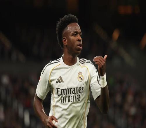 阿斯：維尼修斯再次被主場球迷噓，賽后沒謝場直接回了更衣室