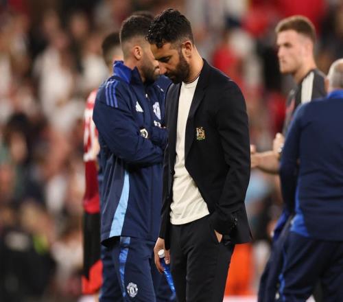 唏噓曼聯(lián)近13年換10位主帥仍動(dòng)蕩！為解雇6人花6400萬(wàn)鎊解約金