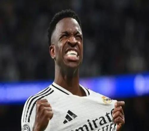 塞爾記者：維尼修斯迎來絕佳機會，皇馬希望主場球迷不要噓他