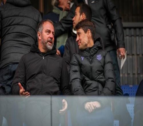 每體：弗里克周末觀看了巴薩競(jìng)技隊(duì)比賽，重點(diǎn)考察預(yù)備隊(duì)中衛(wèi)