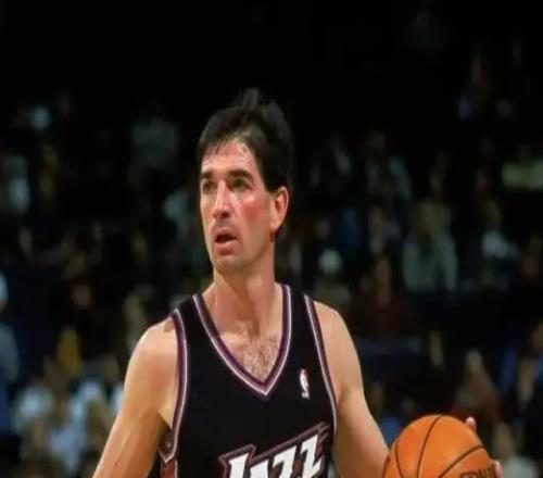 湖人逆轉(zhuǎn)灰熊，41歲詹姆斯一數(shù)據(jù)升至歷史第二，第一居然是他