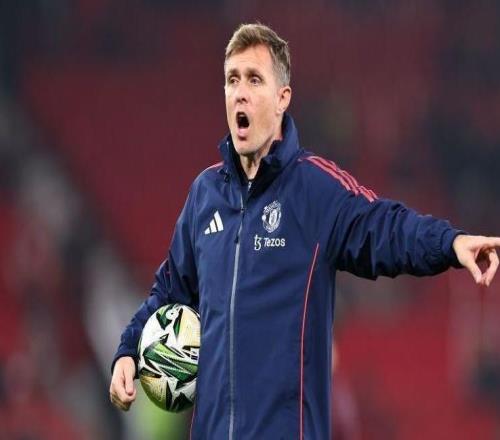 記者：若有合適人選，曼聯不排除賽季中期任命正式主帥