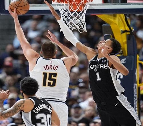 盤點NBA歷史場均蓋帽前5球員：文班亞馬力壓4大中鋒登頂，大夢第4