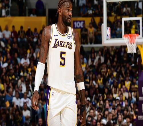 湖人關(guān)鍵時(shí)刻五大太有摧毀性了！全2米，攻守兼?zhèn)洌徊◣ё弑荣?/>
                                </a>
                            </div>
                            <div   id=