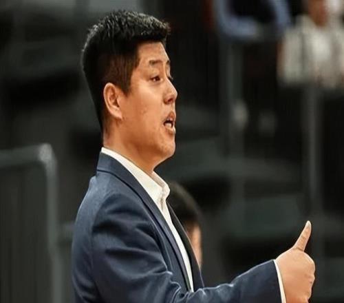 勝江蘇發(fā)布會！潘江強調不斷復盤與總結，但不滿籃板！