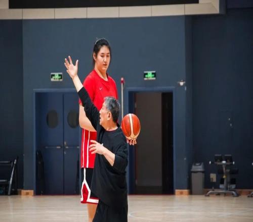 WCBA首秀正負值全隊最低，張子宇未來路還長