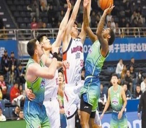 換帥展現新面貌天津男籃加時惜敗